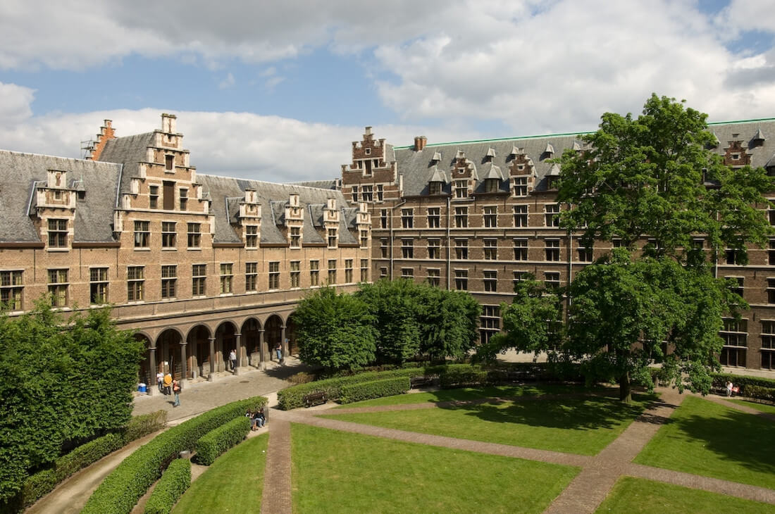 Đại học Antwerpen luôn tạo dựng cơ sở vật chất hiện đại, phục vụ việc học tập của sinh viên