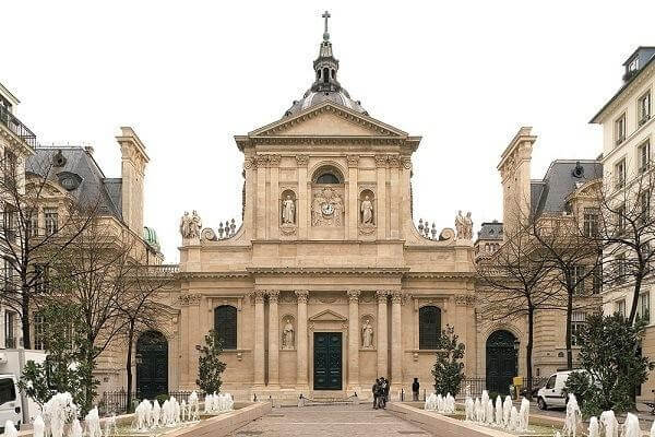 Trường Đại học Paris luôn tạo điều kiện tối ưu để sinh viên học tập và trải nghiệm