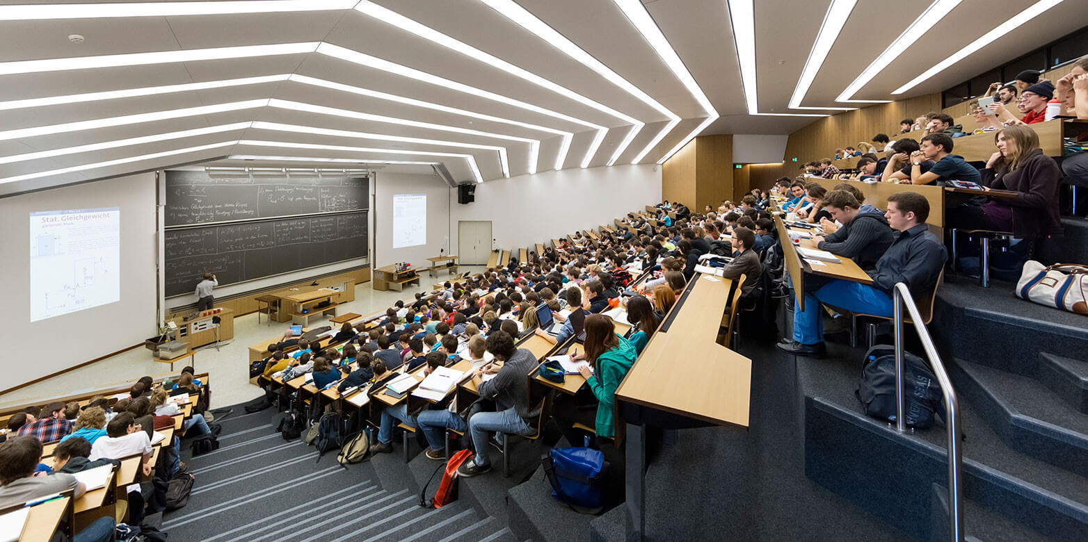 Đến với Đại học ETH Zurich, sinh viên sẽ được tiếp cận những chương trình học đa dạng