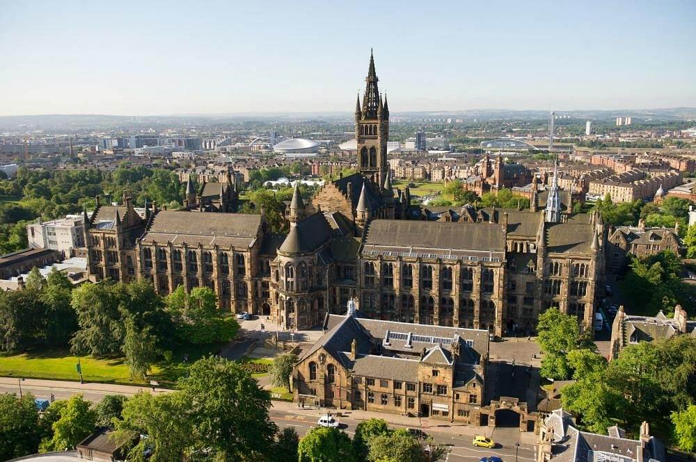 Trường Đại học Glasgow là điểm đến mà nhiều sinh viên lựa chọn khi du học tại Anh