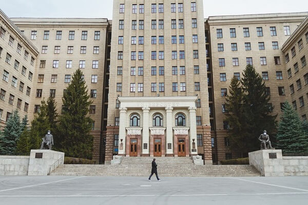 Trường Đại học Quốc gia VN Karazin Kharkiv