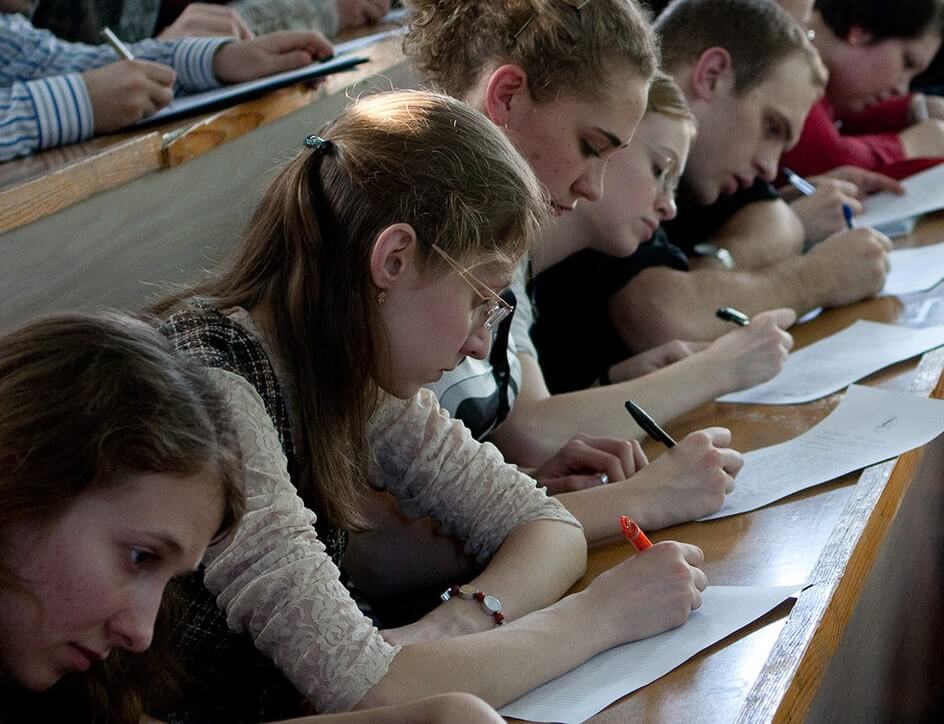 Trường Đại học Quốc gia Novosibirsk luôn khơi dậy niềm đam mê học tập và nghiên cứu của sinh viên