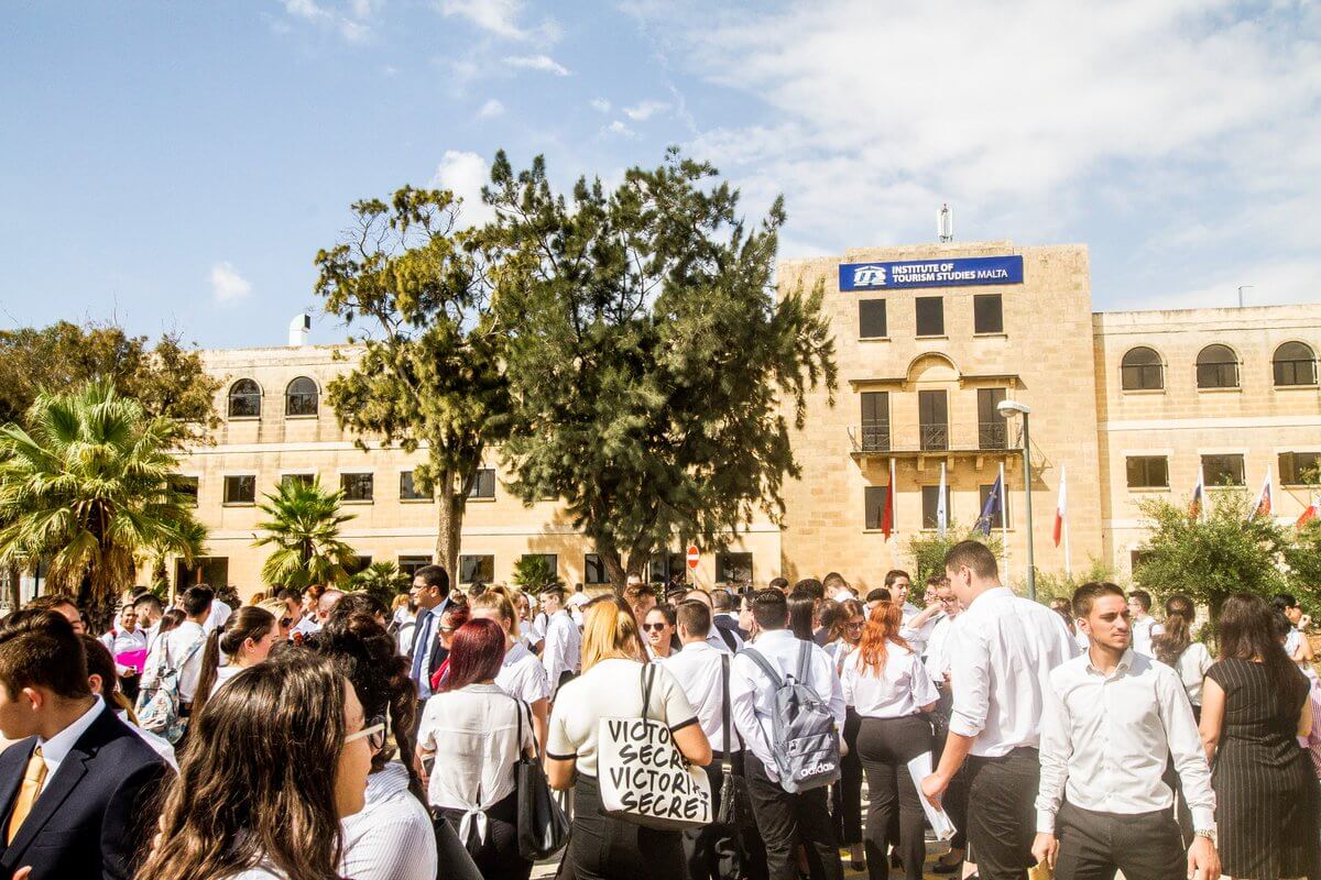 Viện nghiên cứu du lịch Malta luôn chào đón mọi sinh viên đến tham gia học tập và nghiên cứu