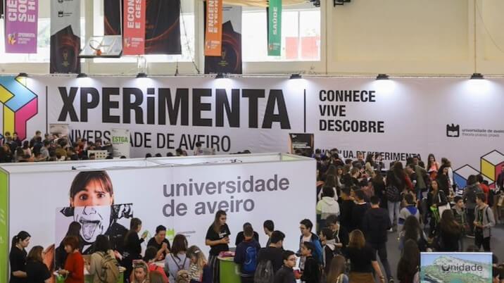 Trường Đại học Aveiro thường tổ chức nhiều hoạt động thú vị để sinh viên học tập và giao lưu với nhau