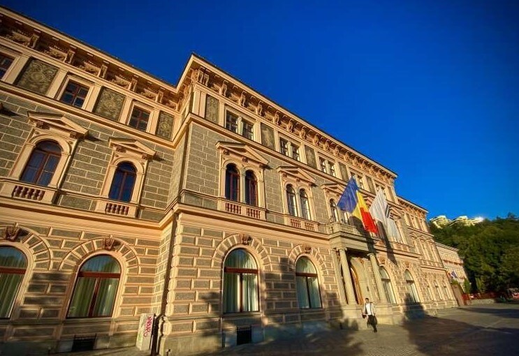 Trường Đại học Transilvania là ngôi trường nổi tiếng với chất lượng giáo dục và đào tạo
