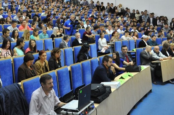 Trường Đại học Bách khoa Timisoara luôn chào đón mọi sinh viên đến tham gia học tập và nghiên cứu