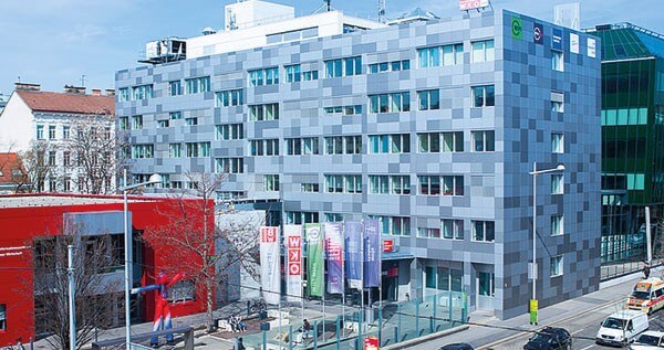 Trường Đại học Khoa học Ứng dụng FHWien là điểm đến mà nhiều sinh viên lựa chọn khi tham gia du học Áo