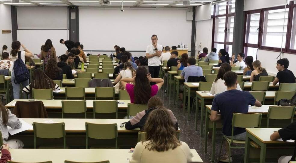 Trường Đại học Kỹ thuật Valencia luôn chào đón mọi sinh viên đến tham gia học tập và nghiên cứu