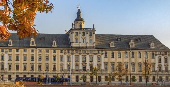 Trường Đại học Wroclaw là ngôi trường nổi tiếng về chất lượng đào tạo tại Ba Lan