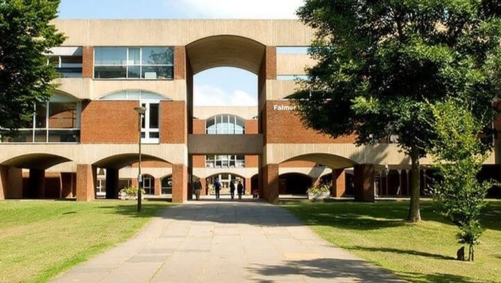 Trường Đại học Sussex là ngôi trường nổi tiếng về chất lượng đào tạo tại Anh