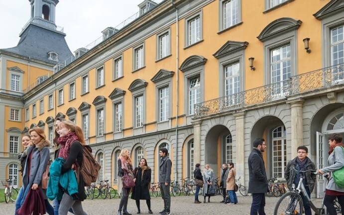 Trường Đại học Bonn là điểm đến mà nhiều sinh viên hướng đến để học tập và nghiên cứu