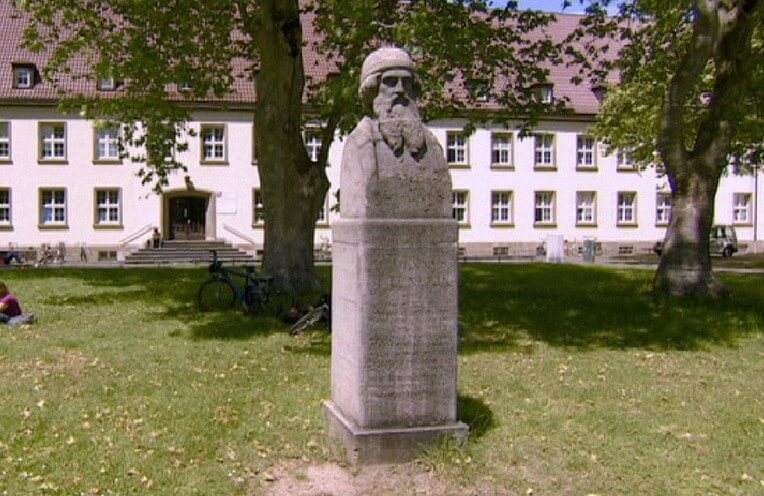 Trường Đại học Johannes Gutenberg Mainz là điểm đến để sinh viên học hỏi và rèn luyện