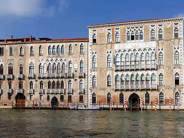 Trường Đại học Ca' Foscari Venice tọa lạc tại thành phố Venice xinh đẹp của Ý