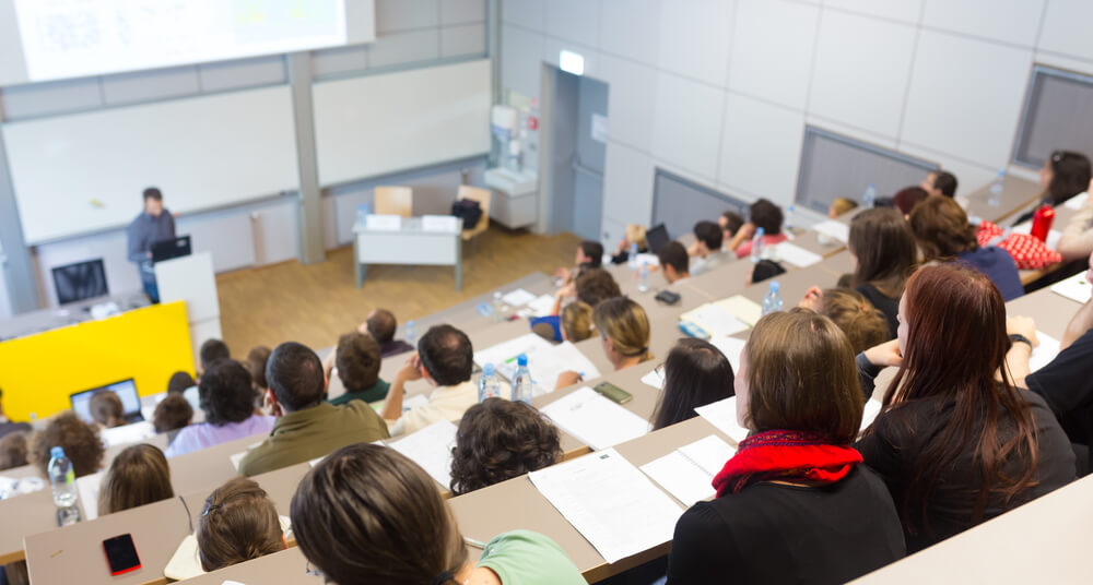 Trường Đại học Nghệ thuật và Thủ công ở Praha chú trọng đến việc tạo dựng không khí học tập tích cực, năng động