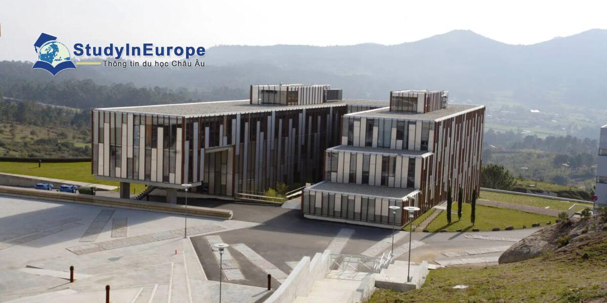Review Trường Đại học Vigo (Universidade de Vigo)