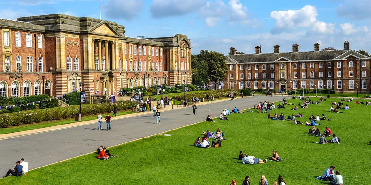 Trường Đại học Leeds Beckett là ngôi trường có uy tín cao tại Anh