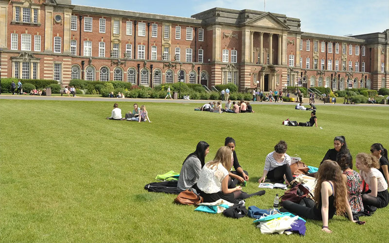 Môi trường học tập và rèn luyện tại trường Đại học Leeds Beckett được nhiều sinh viên đánh giá cao