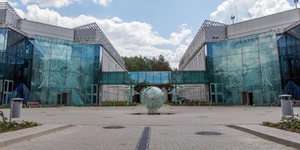 Khuôn viên rộng lớn của trường Đại học Bialystok