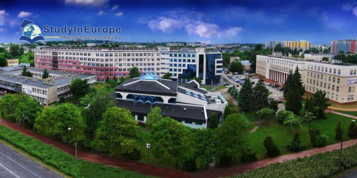 Review Trường Đại học Công nghệ Czestochowa (Politechnika Czestochowska)