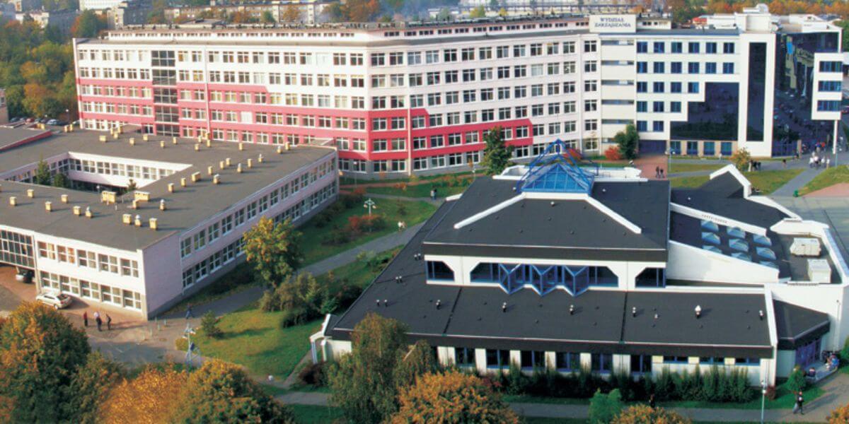 Trường Đại học Công nghệ Czestochowa là một trong những ngôi trường có chất lượng đào tạo cao ở Ba Lan
