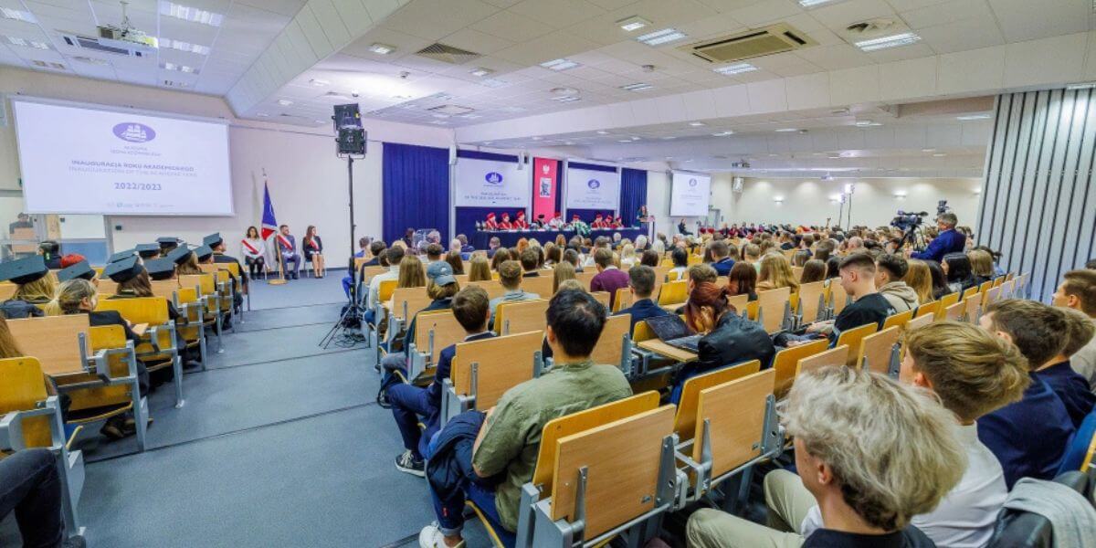 Sinh viên sẽ có cơ hội được tiếp cận những hoạt động thú vị khi đến với trường Đại học Kozminski