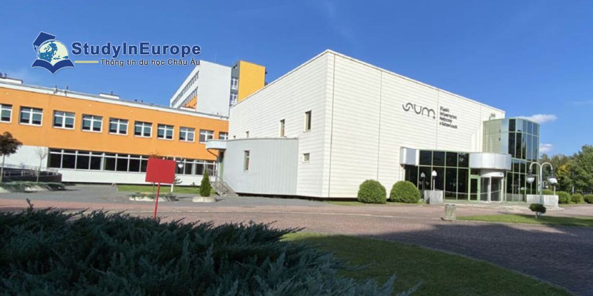 Review Trường Đại học Y Gdansk (Gdanski Uniwersytet Medyczny)