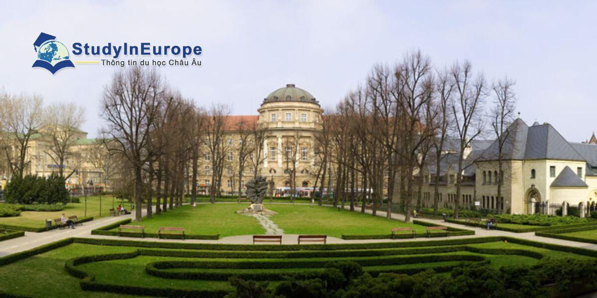 Review Trường Đại học Y Poznan (Uniwersytet Medyczny im. Karola Marcinkowskiego w Poznaniu)