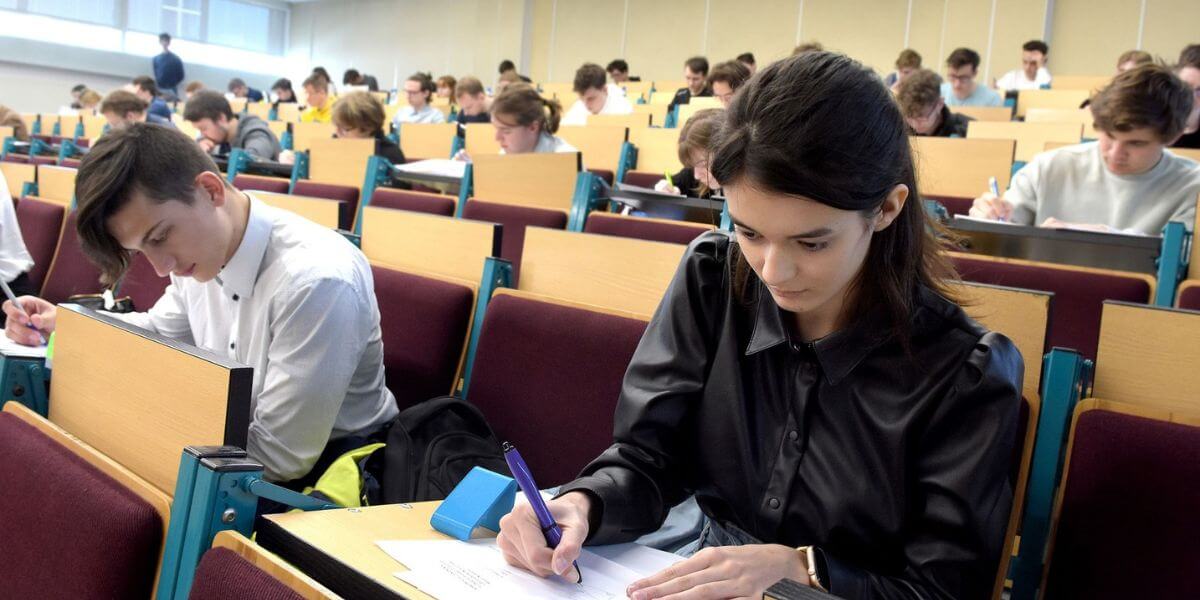 Bầu không khí học tập tích cực tại trường Đại học bách khoa Koszalin