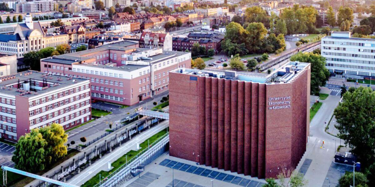 Trường Đại học Kinh tế Katowice là điểm đến mà nhiều sinh viên hướng đến khi du học tại Ba Lan