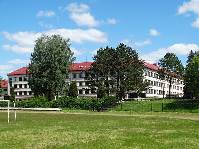 Trường Đại học Khoa học Ứng dụng Lâm nghiệp và Kỹ thuật Môi trường Kaunas là ngôi trường uy tín tại Litva