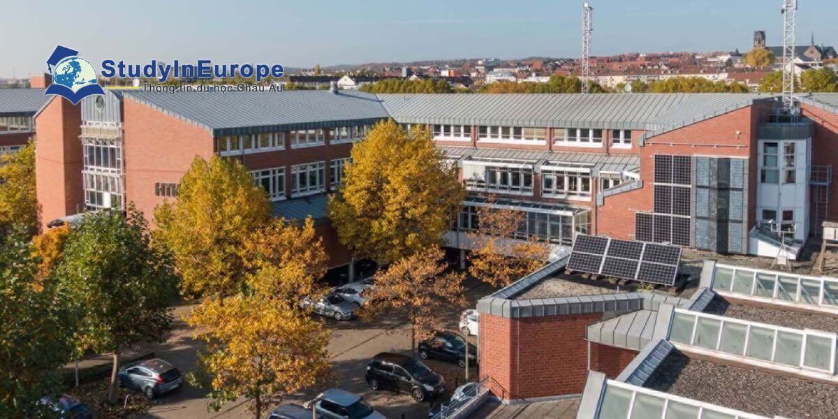 Review Trường Đại học Khoa học Ứng dụng Saarlandes (Hochschule für Technik und Wirtschaft des Saarlandes)