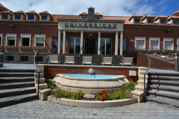 Trường Đại học Las Palmas de Gran Canaria là ngôi trường uy tín tại Tây Ban Nha