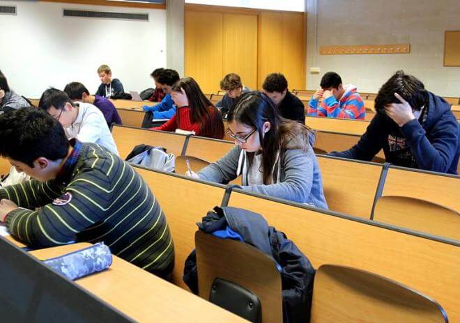Bầu không khí học tập tích cực tại trường Đại học Quần đảo Balearic