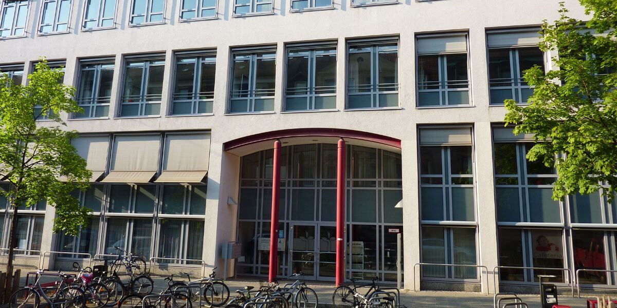 Trường Đại học Tin lành Nuremberg là một trong những cơ sở giáo dục nổi tiếng với chất lượng đào tạo tại Đức