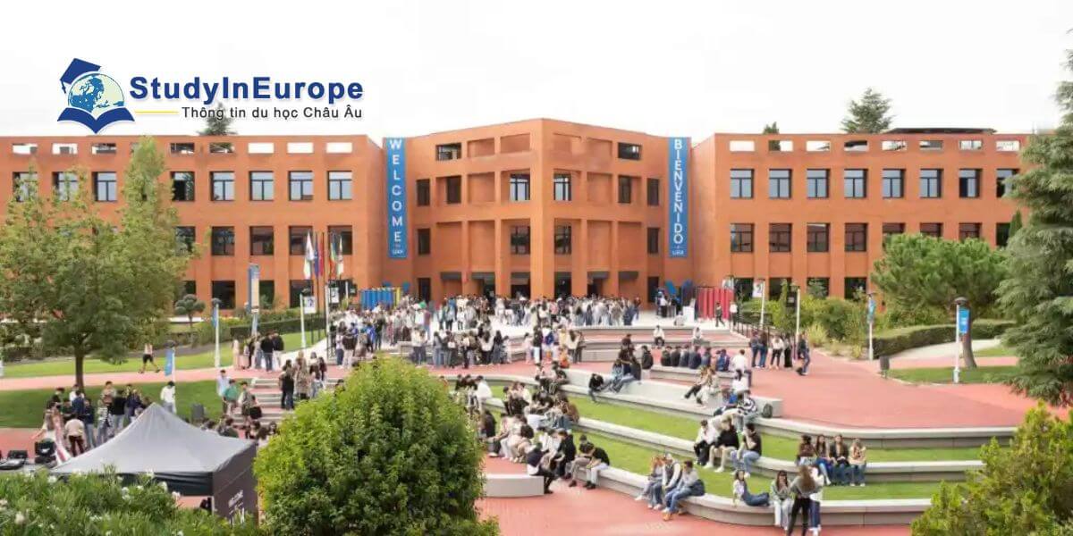 Review Trường Đại học Alfonso X El Sabio (Universidad Alfonso X el Sabio)