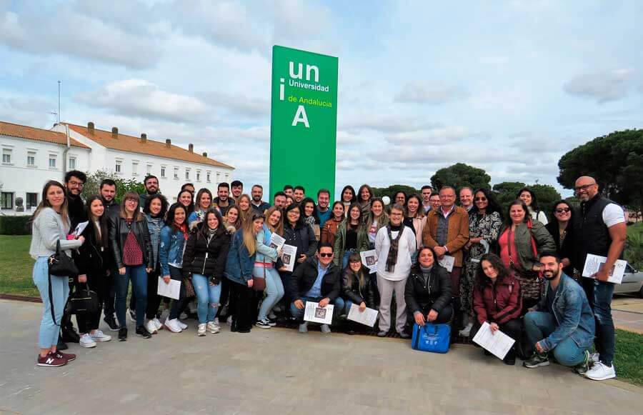 Trường Đại học Quốc tế Andalusia luôn chào đón mọi sinh viên đến tham gia học tập