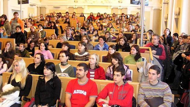 Trường Đại học Silesian luôn mang đến cho sinh viên môi trường học tập thân thiện