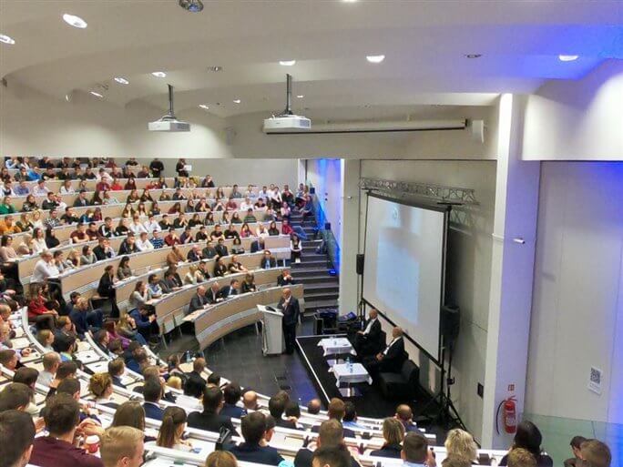 Sinh viên sẽ có thêm nhiều cơ hội học tập tuyệt vời khi đến với trường Đại học Skoda Auto