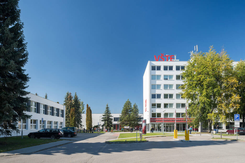 Viện Công nghệ và Kinh doanh Ceske Budejovice luôn mang đến cho sinh viên những chương trình học chất lượng