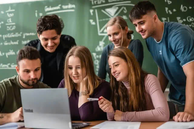 Bầu không khí học tập, nghiên cứu tích cực tại trường Đại học Bách khoa Jihlava