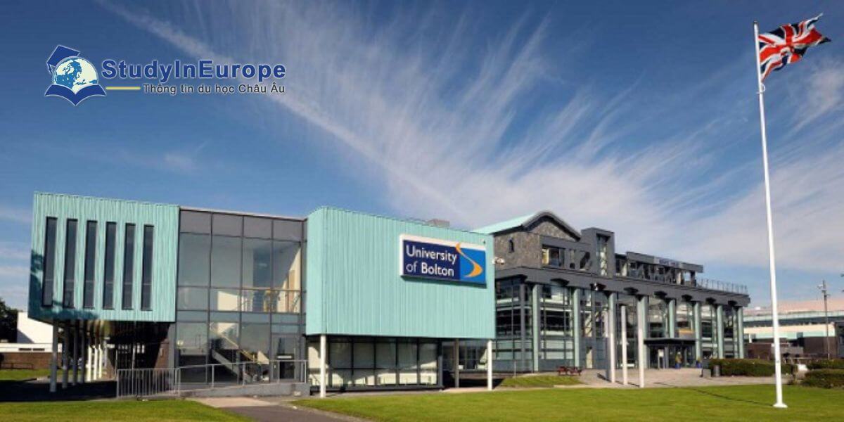 Review Trường Đại học Bolton (University of Bolton)