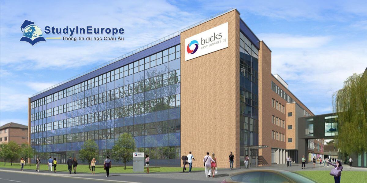 Review Trường Đại học Buckinghamshire New (Buckinghamshire New University)
