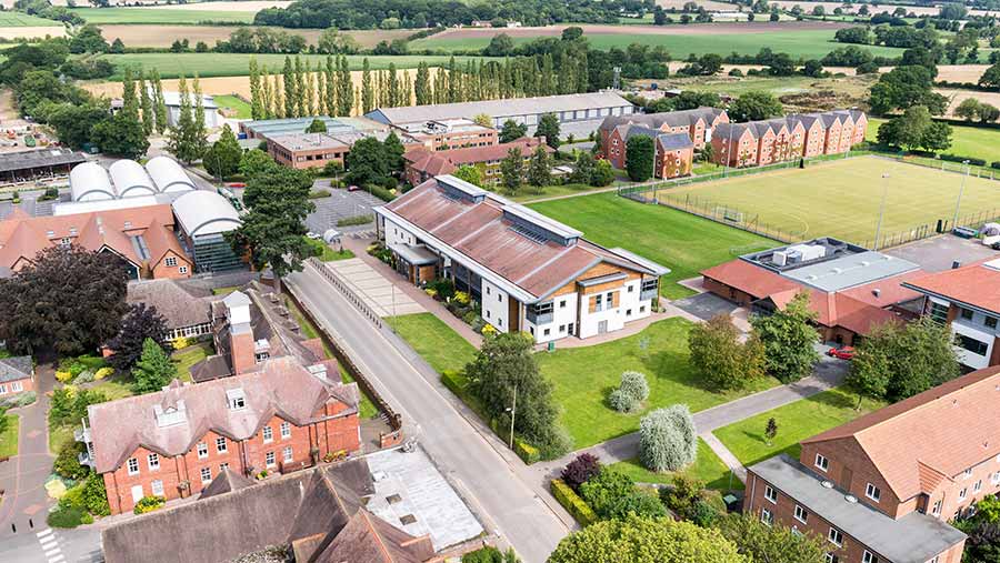 Trường Đại học Harper Adams là nơi nổi tiếng với các chương trình đào tạo chất lượng cao