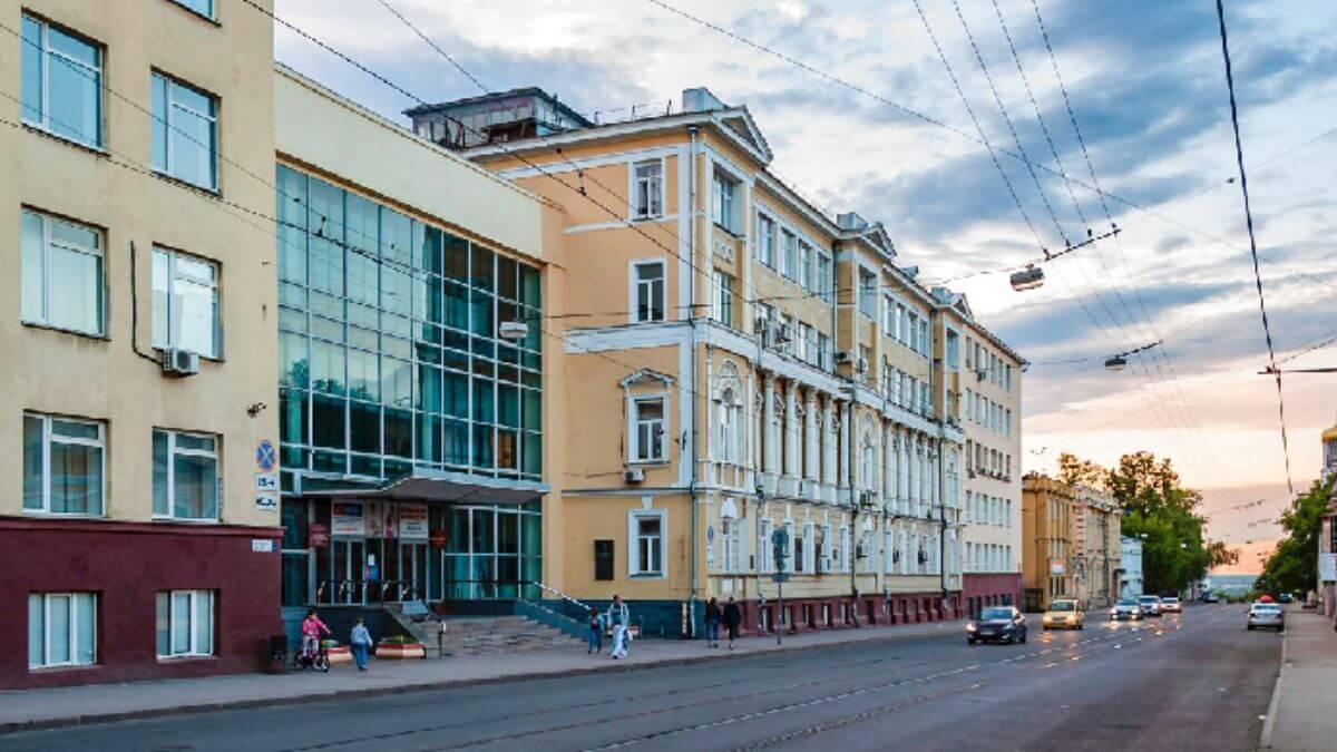 Trường Đại học Kiến trúc và Kỹ thuật Xây dựng Quốc gia Nizhny Novgorod là ngôi trường có chất lượng đào tạo cao tại Nga