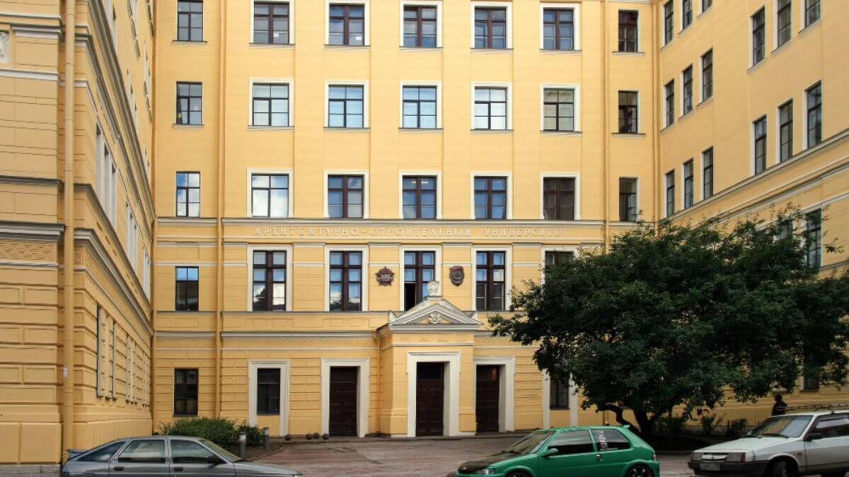 Trường Đại học Kiến trúc và Kỹ thuật Xây dựng Quốc gia Saint Petersburg là ngôi trường có uy tín cao ở Nga