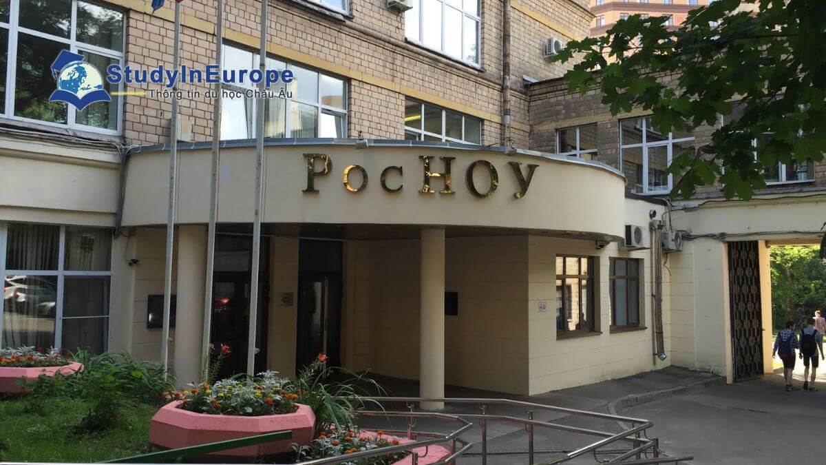 Review Trường Đại học Mới của Nga (Russian New University)