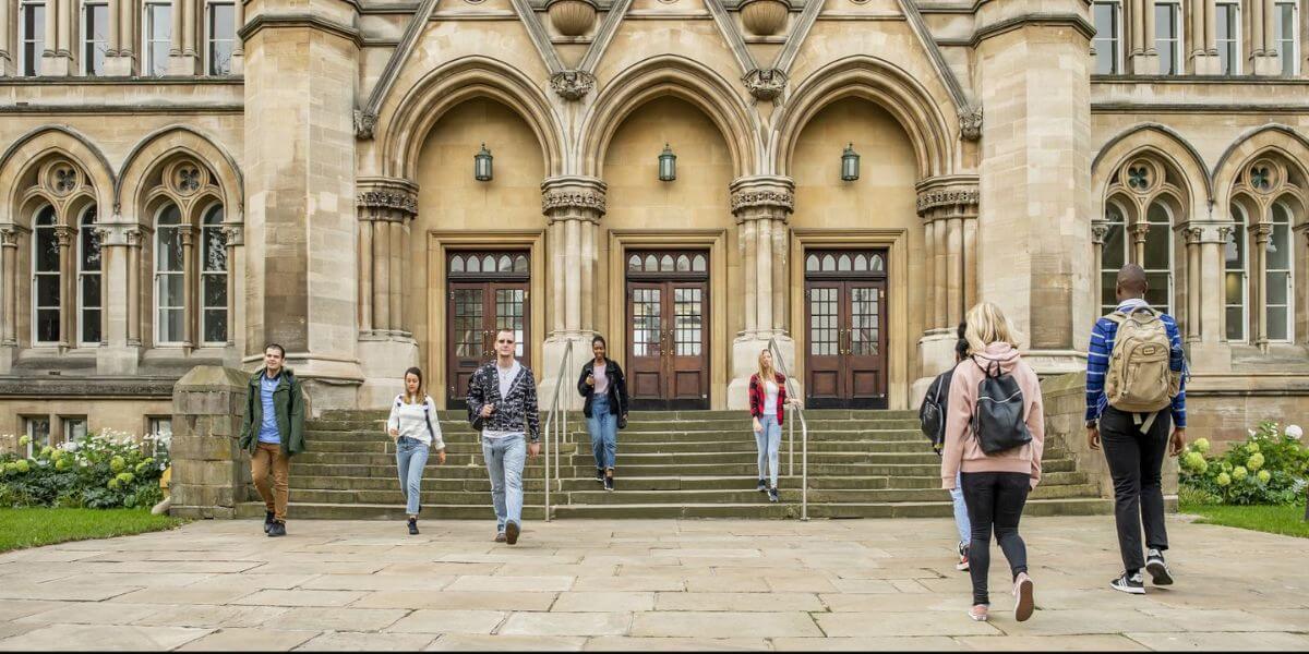 Sinh viên sẽ có thêm nhiều cơ hội học tập tuyệt vời khi đến với trường Đại học Nottingham Trent