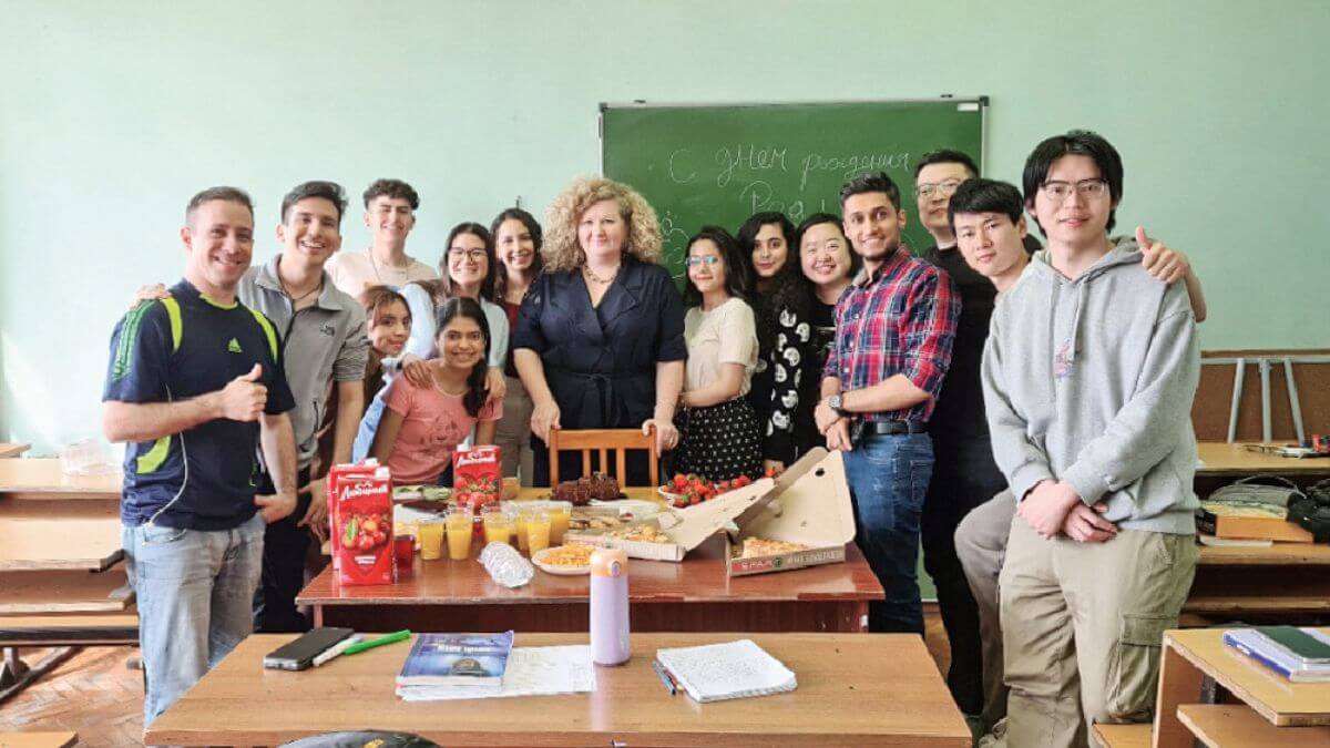 Trường Đại học Quốc gia Nga Kosygin luôn chào đón mọi sinh viên đến tham gia học tập và trải nghiệm