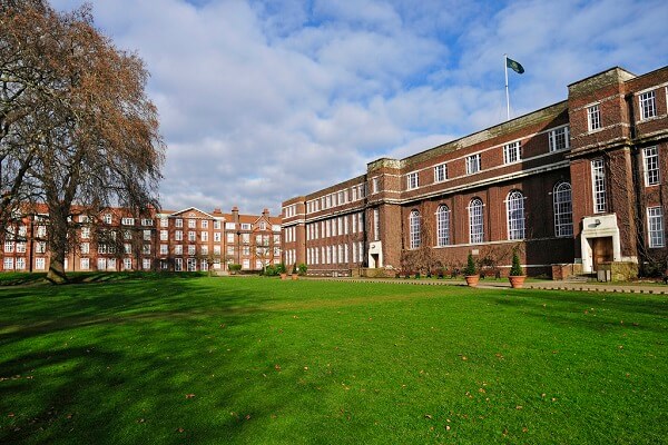 Trường Đại học Regent's London là cơ sở giáo dục có chất lượng cao tại Anh