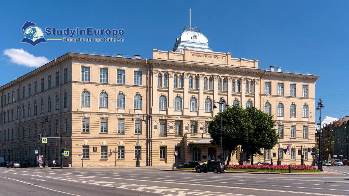 Review Học viện Công nghệ Quốc gia Saint Petersburg (Saint Petersburg State Institute of Technology)